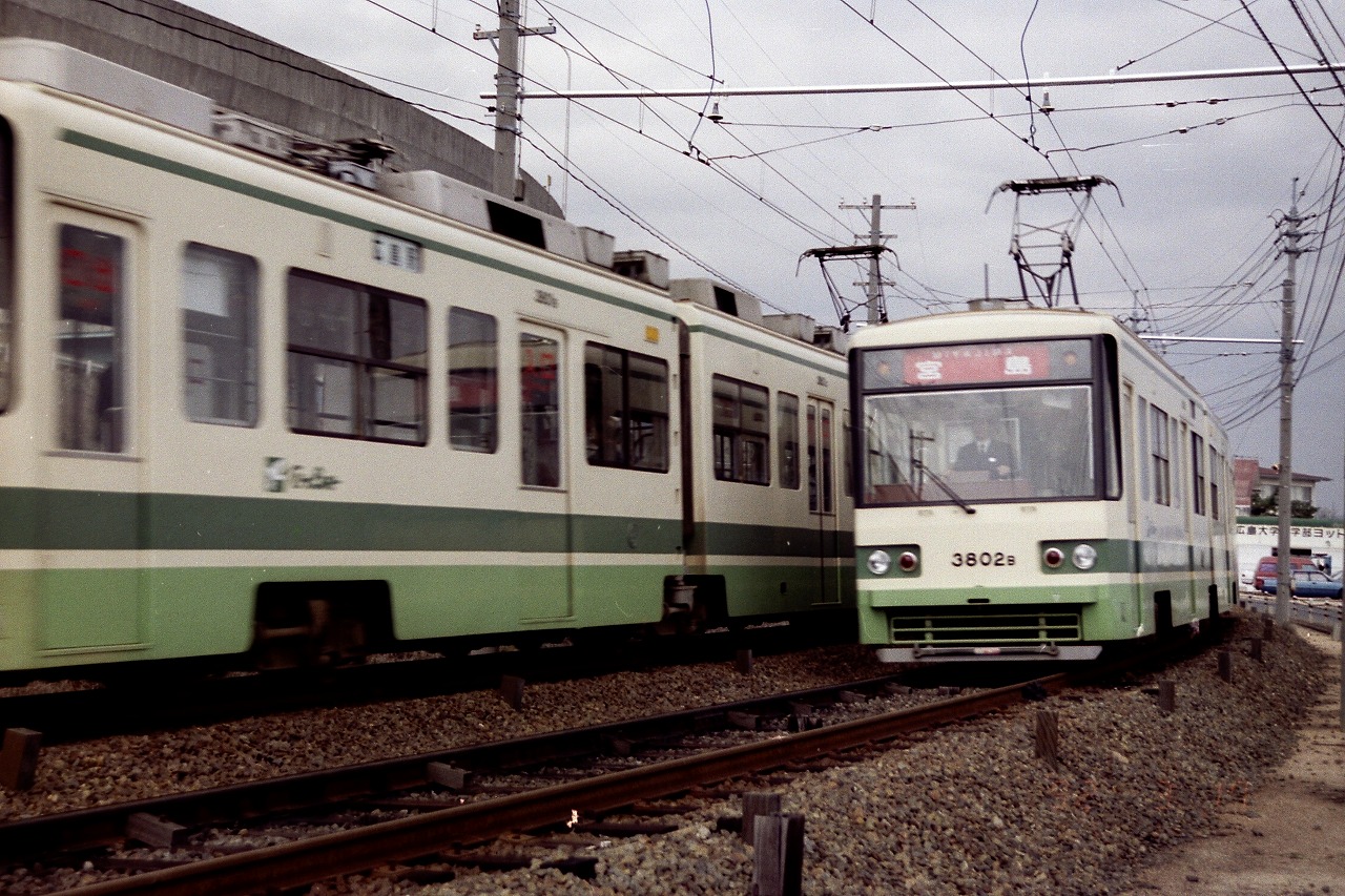 広島電鉄 3800形(連接車) ぐりーんらいなー discoverrailwayディスカバーレールウェイ 鉄道と旅